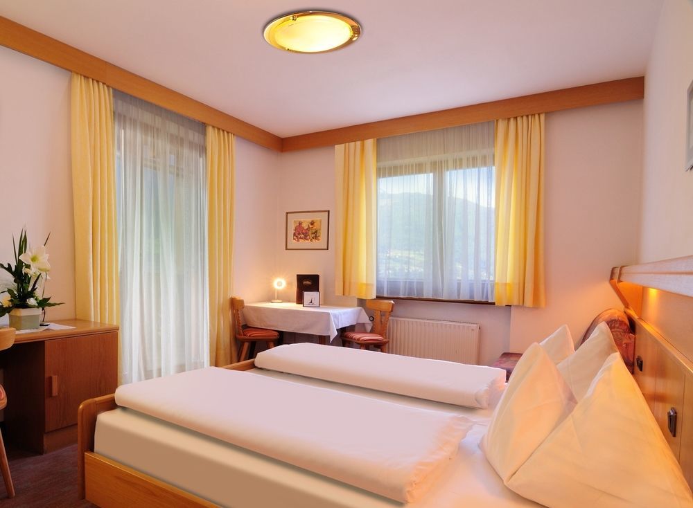 Hotel Fischer Brixen Buitenkant foto